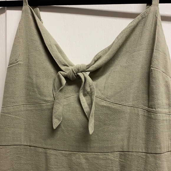 Hollister summer dress - Picture 2 of 4